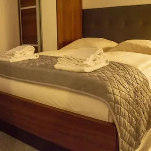 Aparthotel Bluestone Boarding ****
